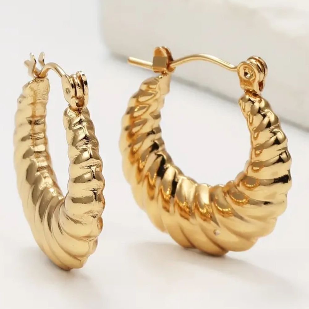 18 k COPPER GOLD HOOPS - Picture 2 of 3